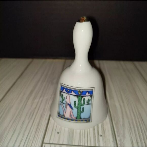 Vintage Ceramic Collectible Bell With Coyote & Cactus Print By MAACK - Picture 1 of 6